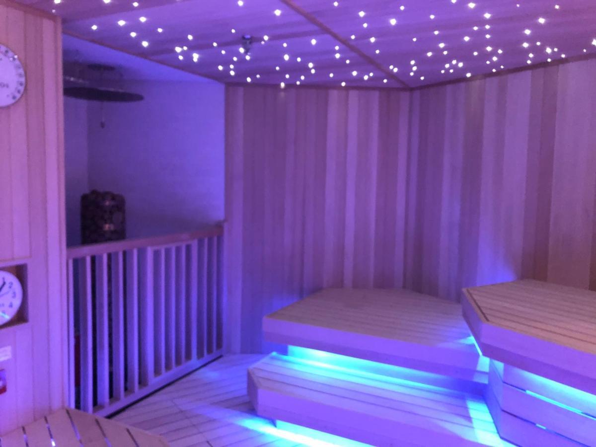 Capsule Inn Oszaka Kültér fotó
