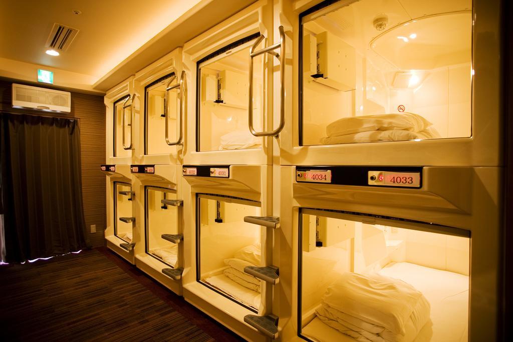 Capsule Inn Oszaka Kültér fotó