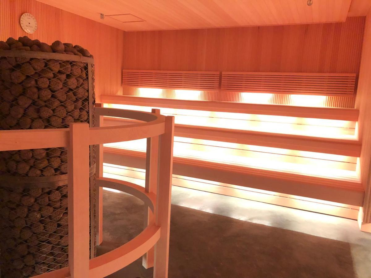 Capsule Inn Oszaka Kültér fotó